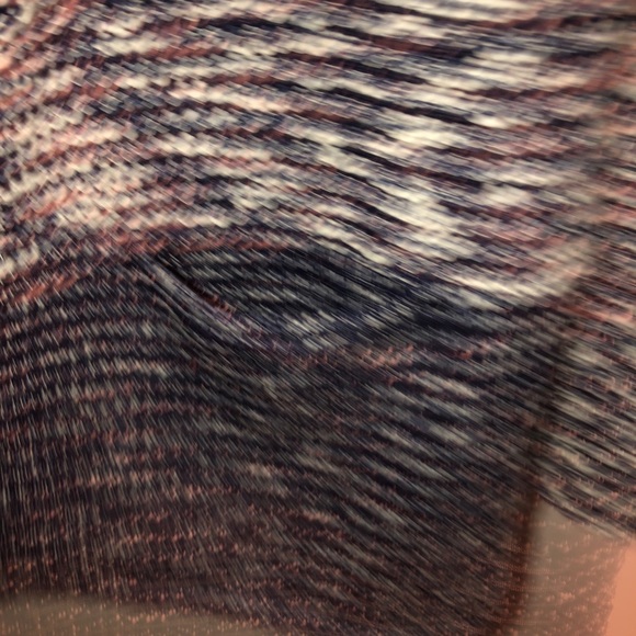 Sweater - Picture 3 of 4